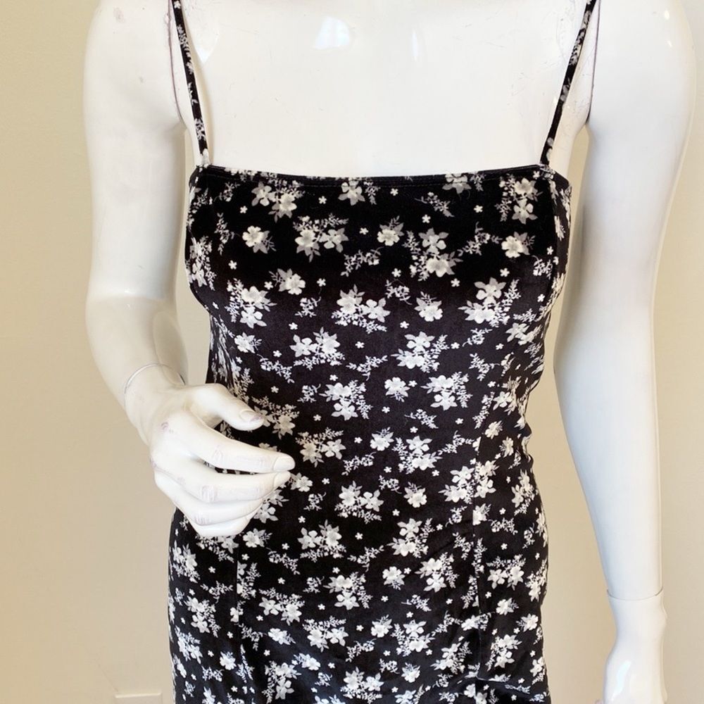 Reformation 90s Style Floral Velvet Spaghetti Strap Mini Slip Dress - Picture 2 of 6